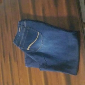 Diamante Skinny Ankle Jeans